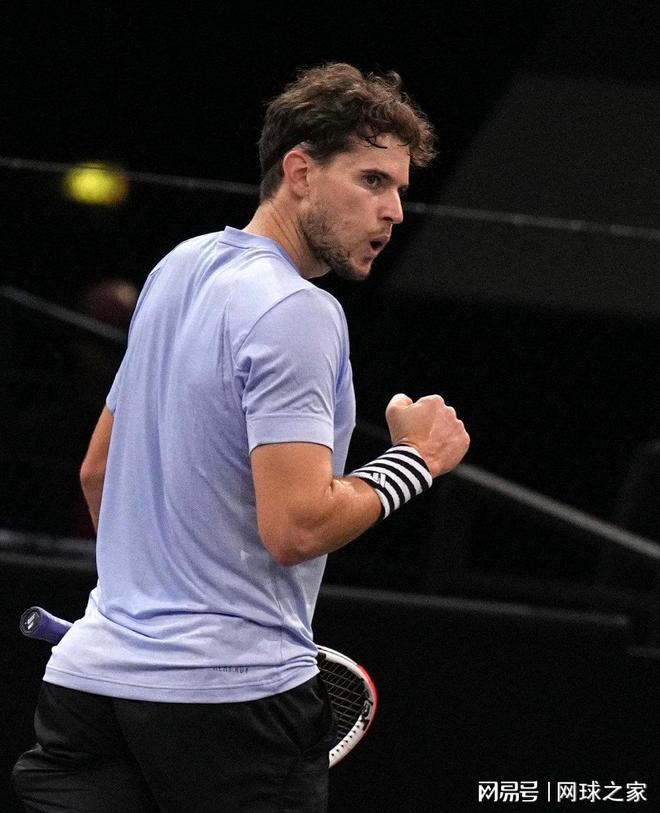 英国网球队逆转意大利网球队，瓦林卡关键制胜