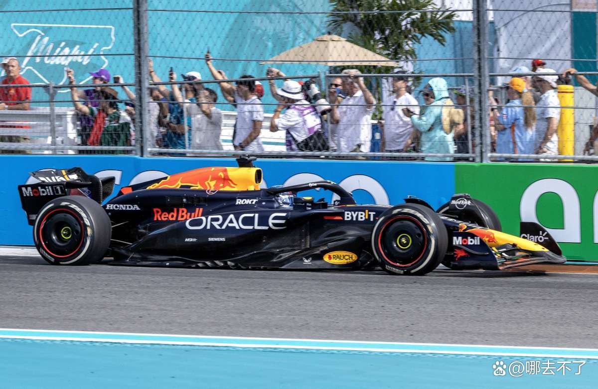 法拉利翻盘威廉姆斯，拉塞尔关键制胜