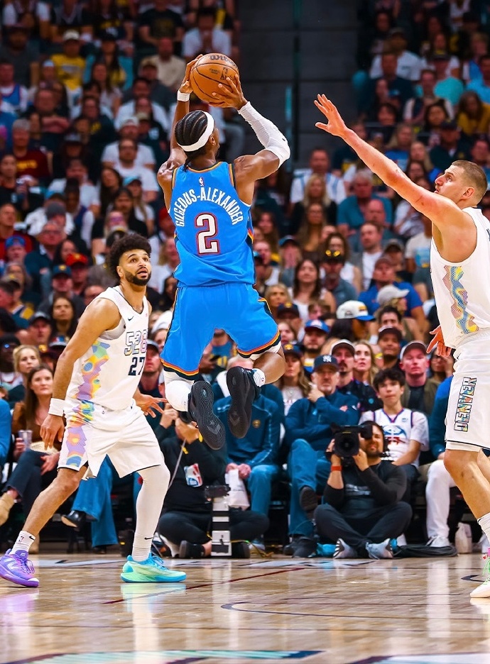 山东队鏖战掘金,塔图姆统治全场 山东队鏖战掘金,塔图姆统治全场