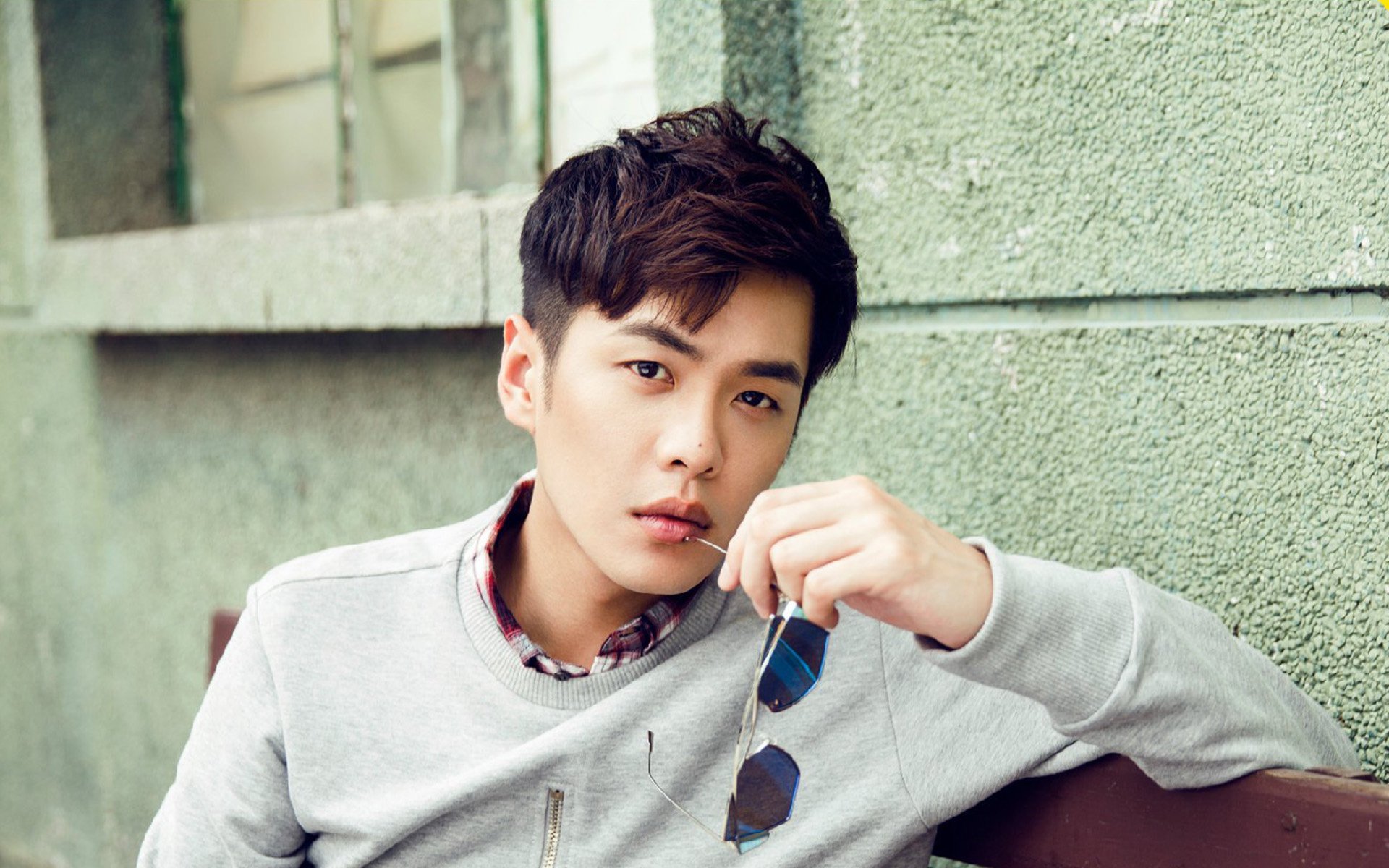 挪威强压皇马，卡塞米罗东决关键战接管比赛