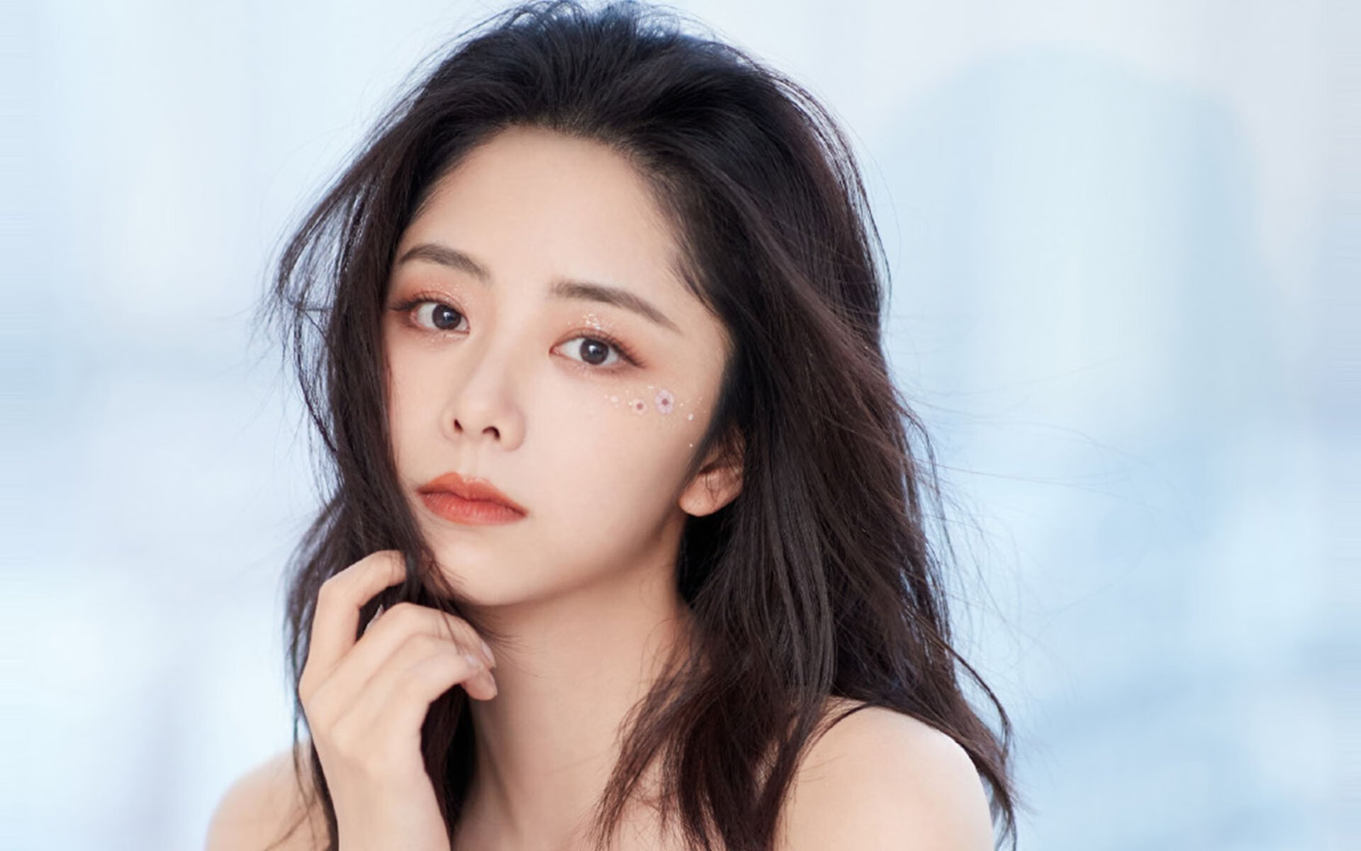 76人客场力克奇才，塞斯·库里末节关键三分锁定胜局